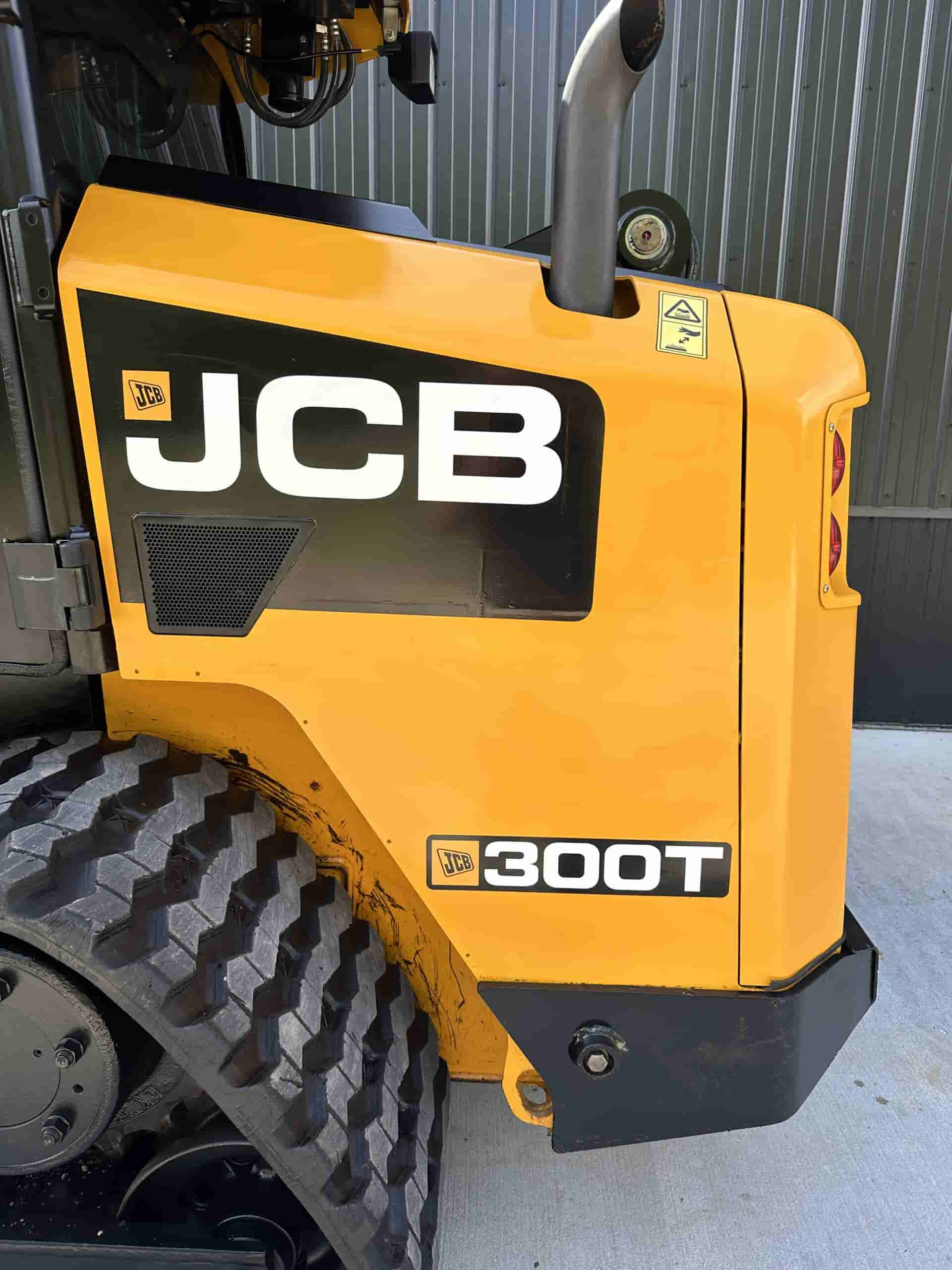 2018 JCB 300T HIGH FLOW
